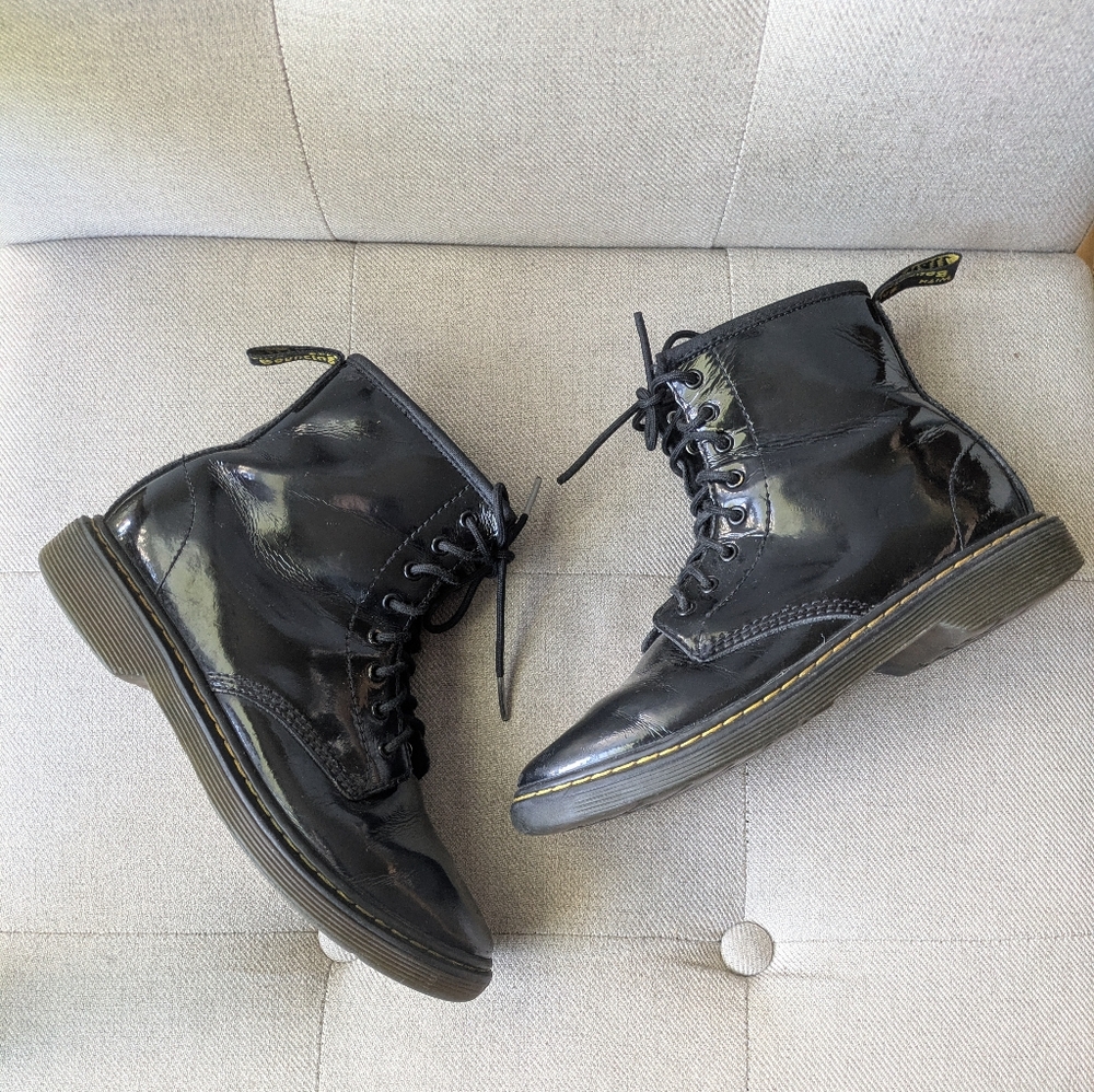 DR. MARTENS 1460J Black Patent Leather Lace Up Boots US 5 Womens